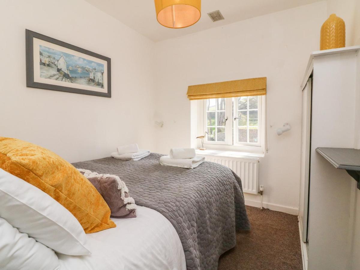 Robin Cottage 伊尔弗勒科姆 外观 照片